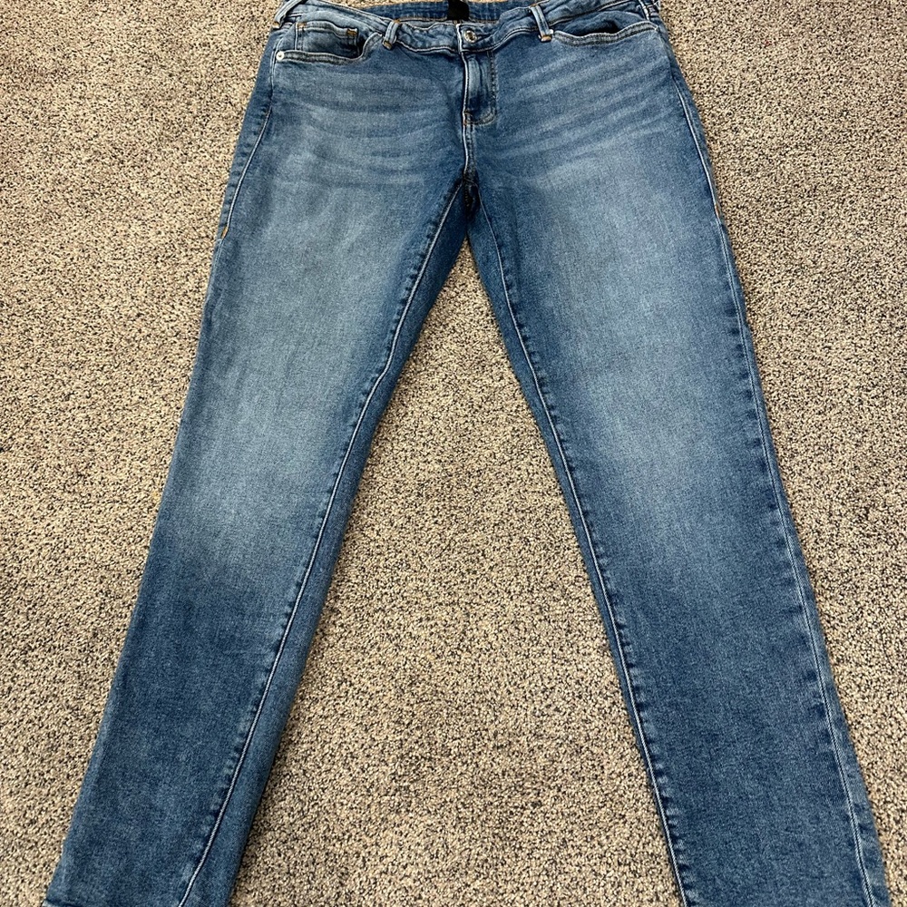 Size 34 True Religion Jeans!!
